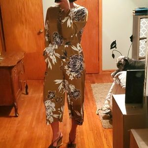 Long-sleeved jumpsuit